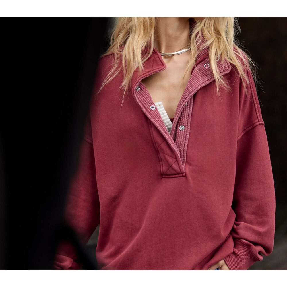 EUC Aerie Getaway Quarter OH Snap Sweatshirt cherry tart waffleknit detail sz L